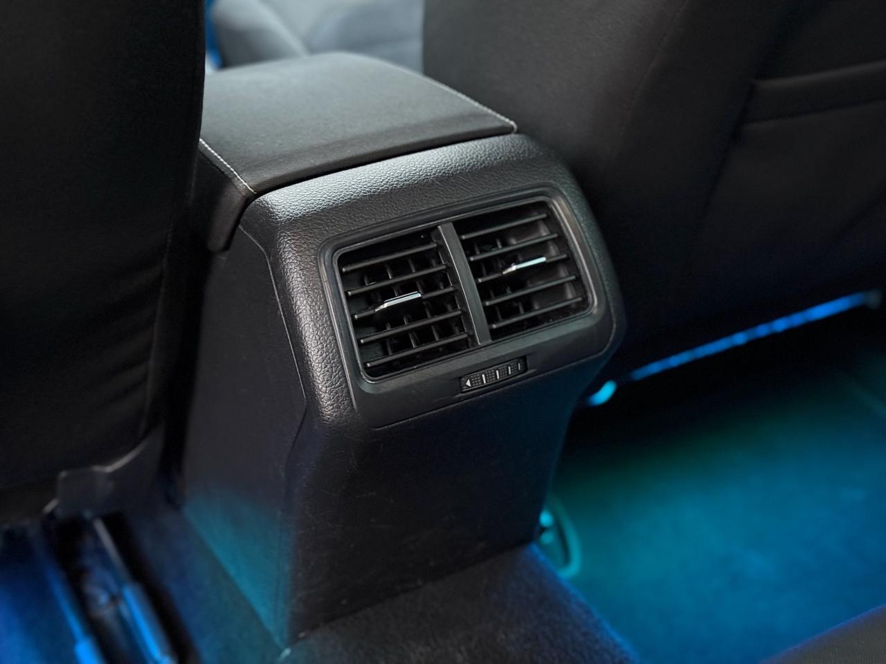 VOLKSWAGEN Golf 7 1.6 TDI 105cv DSG 2013 Highline