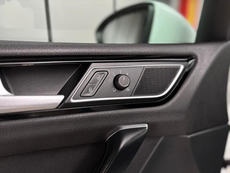 Volkswagen Golf Sportsvan 1.6 tdi Highline 110cv