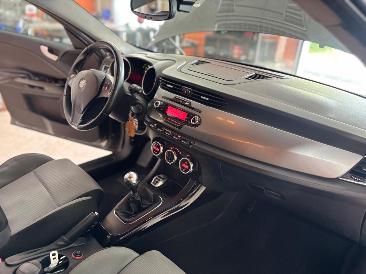 Alfa Romeo Giulietta 1.4 Turbo 120 CV Distinctive permute finanziamenti