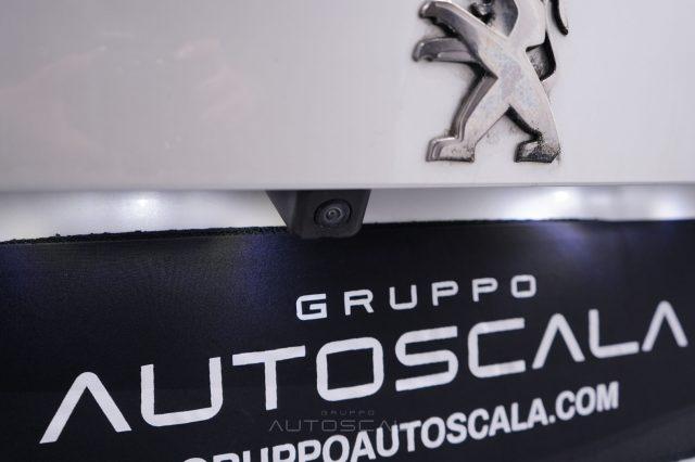 PEUGEOT 2008 motore elettrico 136cv Allure