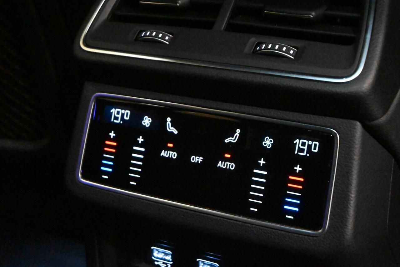 AUDI A6 5ª serie RS 6 Avant 4.0 TFSI V8 quattr...