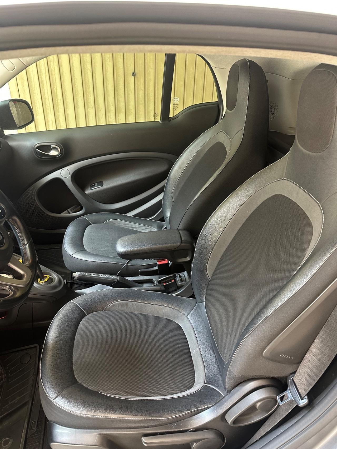 Smart ForTwo BRABUS 0.9 Turbo twinamic Xclusive