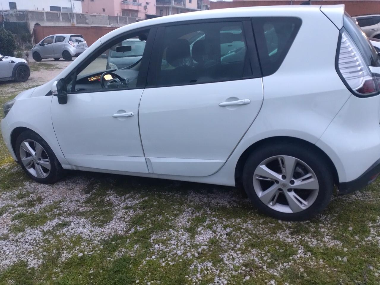 Renault Scenic xccd 15 dci anno 2015