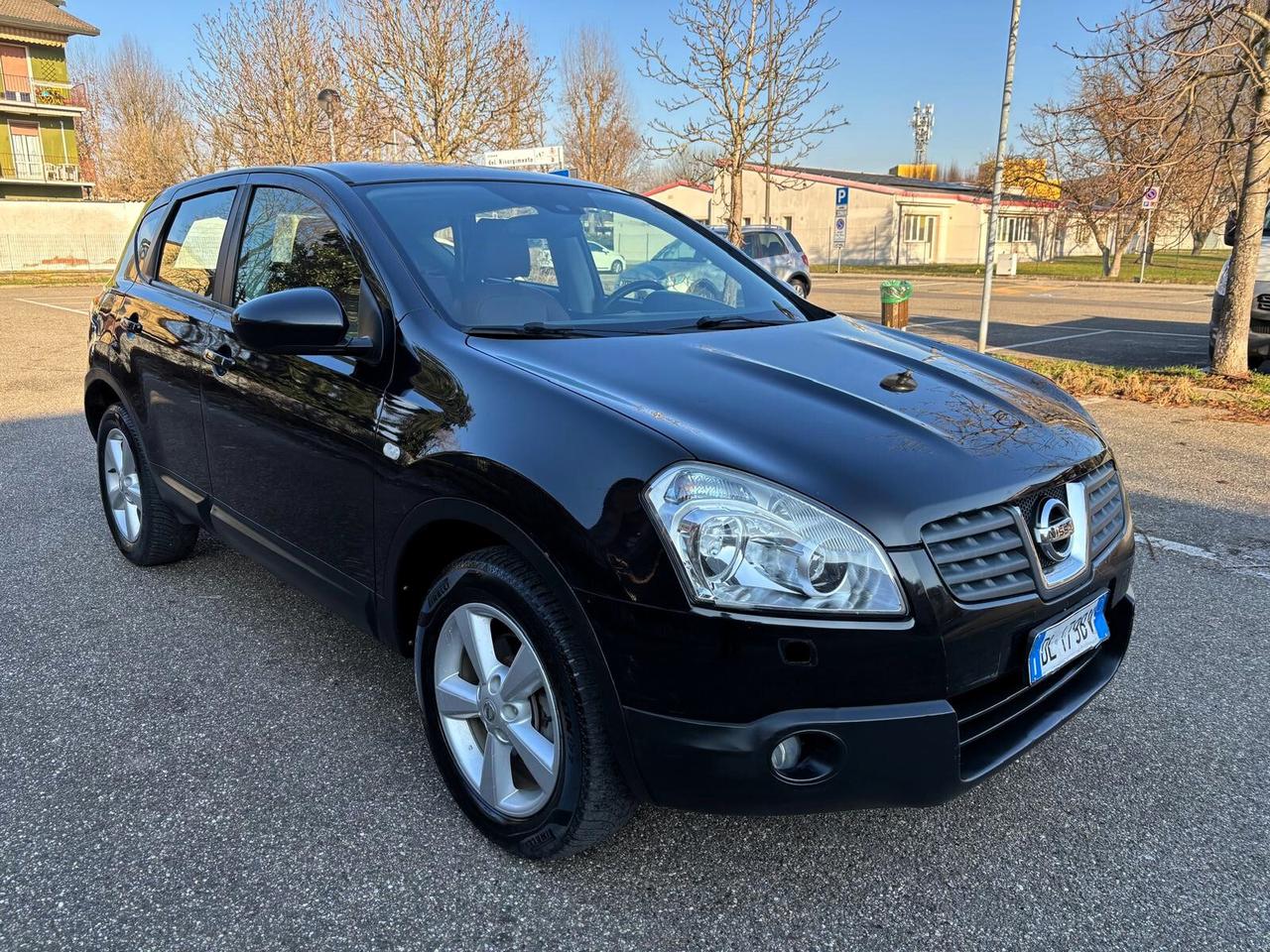 Nissan Qashqai 2.0 dCi DPF 4WD Tekna pelle tetto gancio