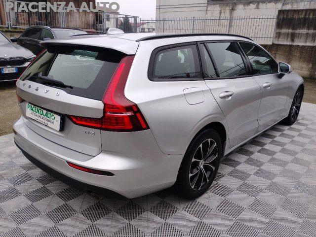 VOLVO V60 D3 Geartronic Business.NAVIGATORE.LED