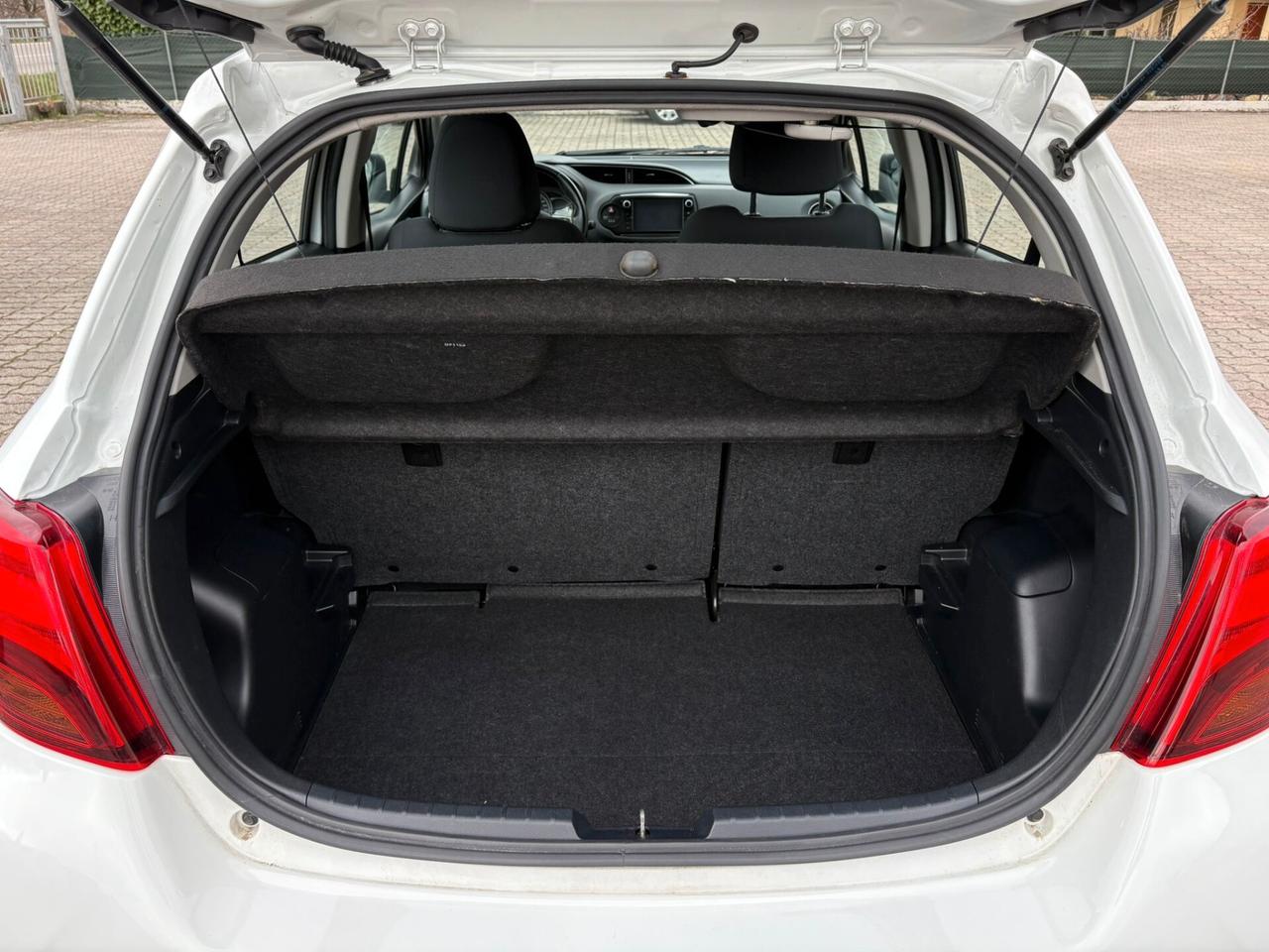 TOYOTA YARIS 5/P 1.4 D4D TAGLIANDATA SI NEOPAT.