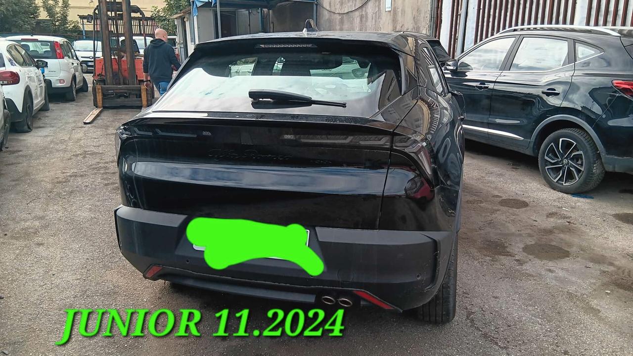 Alfa Romeo Junior incidentata sinistrata mondialcars 024