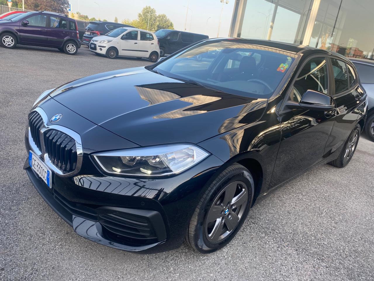Bmw 116 116d 5p. Business Advantage
