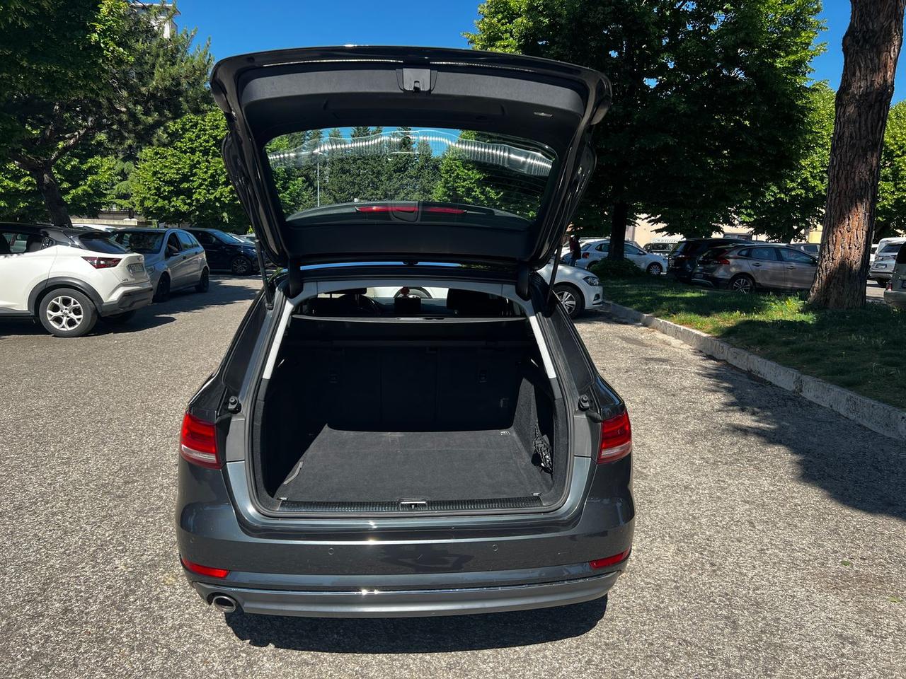 Audi A4 2.0 35 TDI Sport #11120