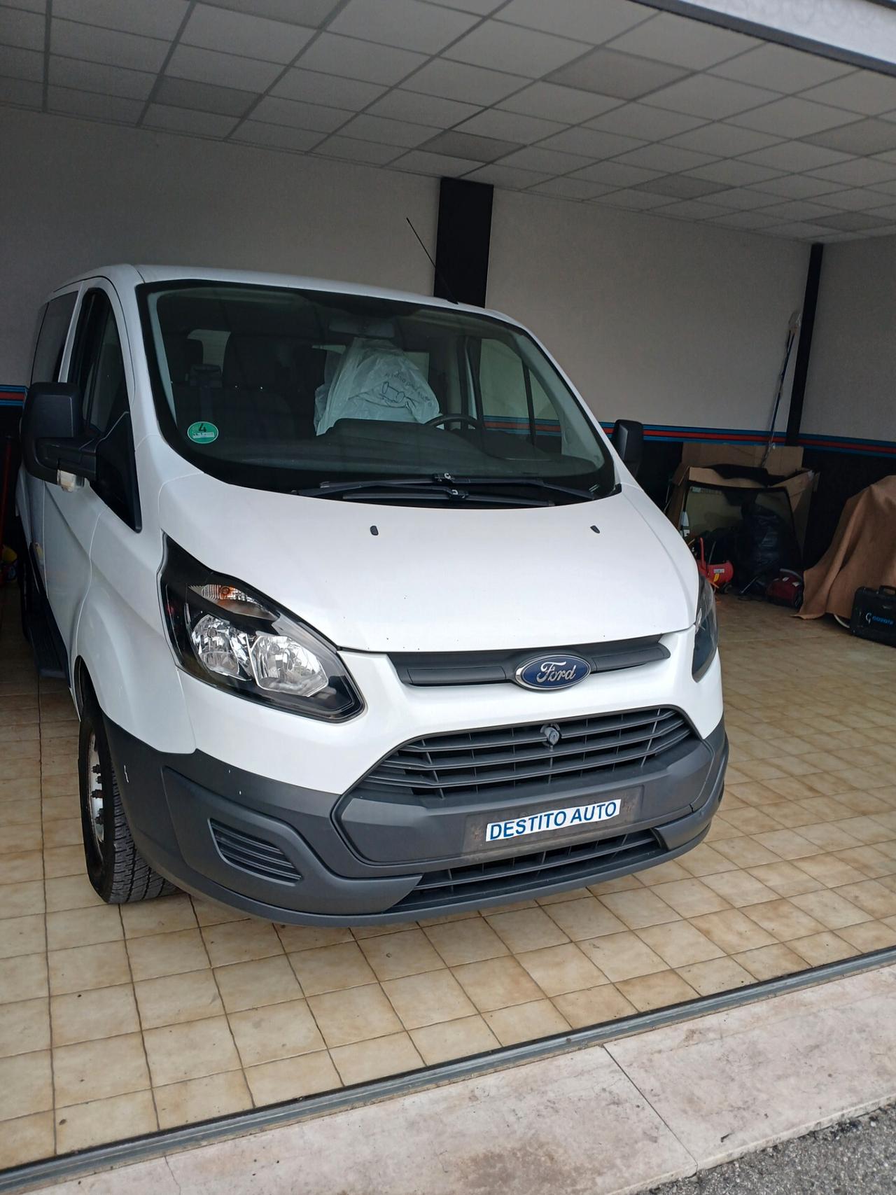 Ford transit Custom 9 POSTI 300 2.2 TDCi 100CV PC Trend no clima