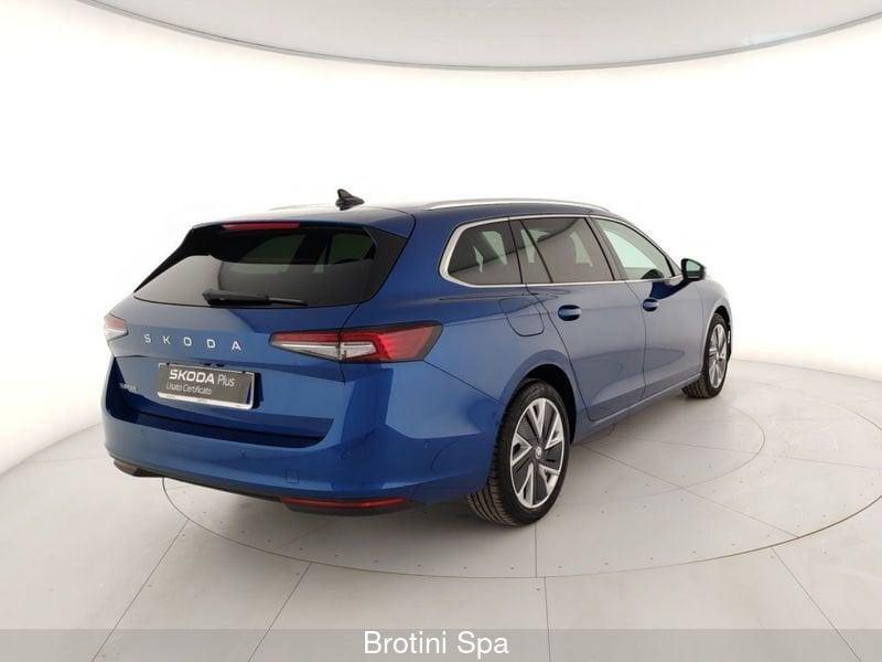Skoda Superb 2.0 TDI DSG Wagon Style