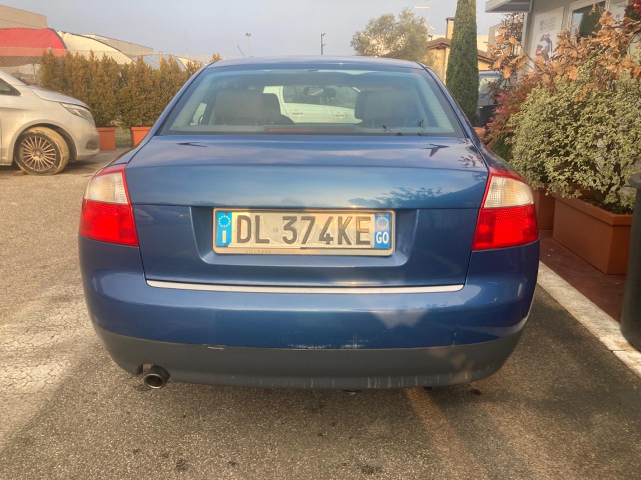 AUDI A4 BERLINA (DA VETRINA) PROPRIETARIO UNICO
