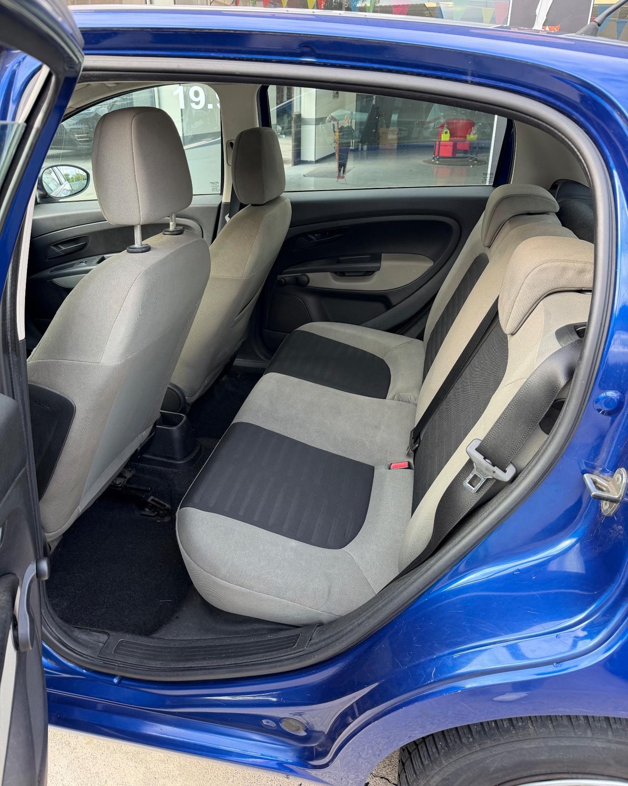 Fiat Grande Punto 1.4 5 p- Neopatentati