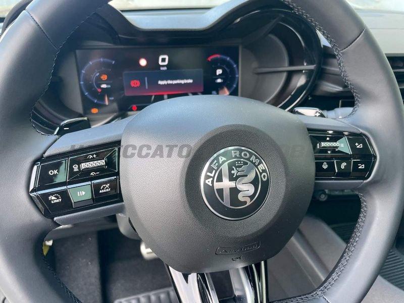 Alfa Romeo Junior Junior 1.2 ibrida Speciale 145cv edct6