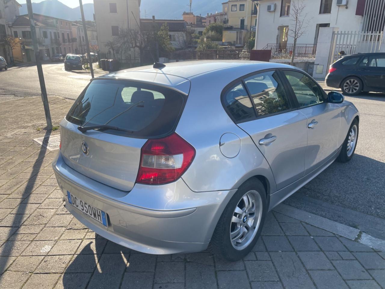 Bmw 118 118d cat 5 porte Attiva
