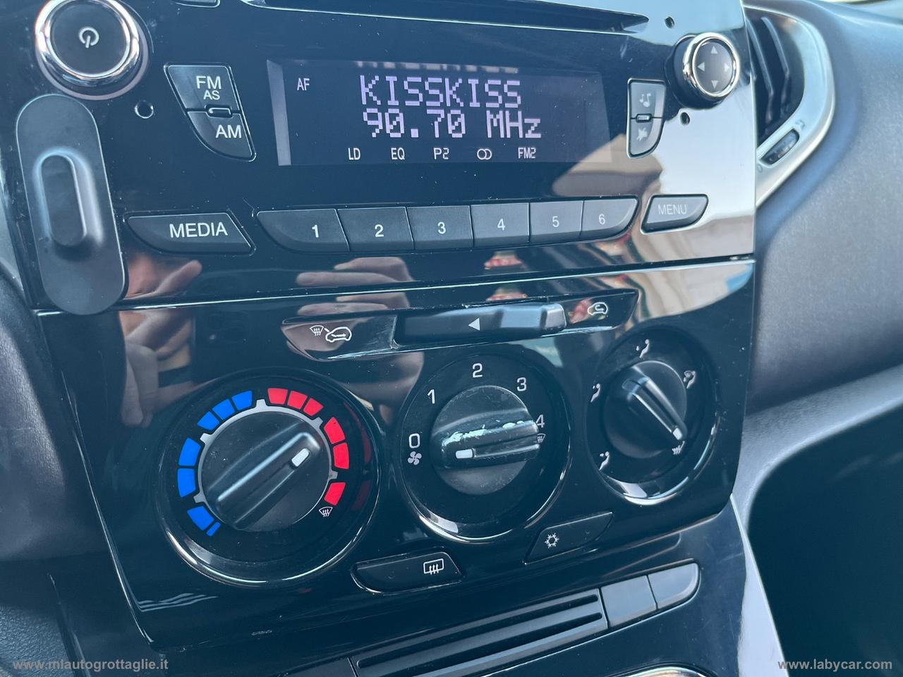 LANCIA Ypsilon 0.9 T.Air 85CV 5p. Met.Ec.Plat.