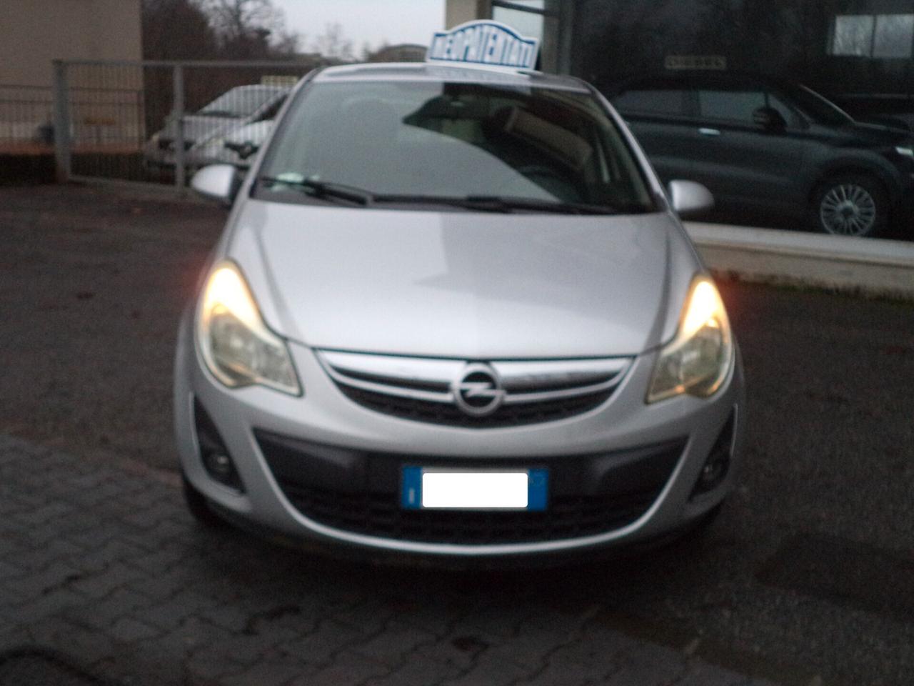 Opel Corsa 1.2 5 porte Elective OK NEOPATENTATI TAGLIANDI OPEL