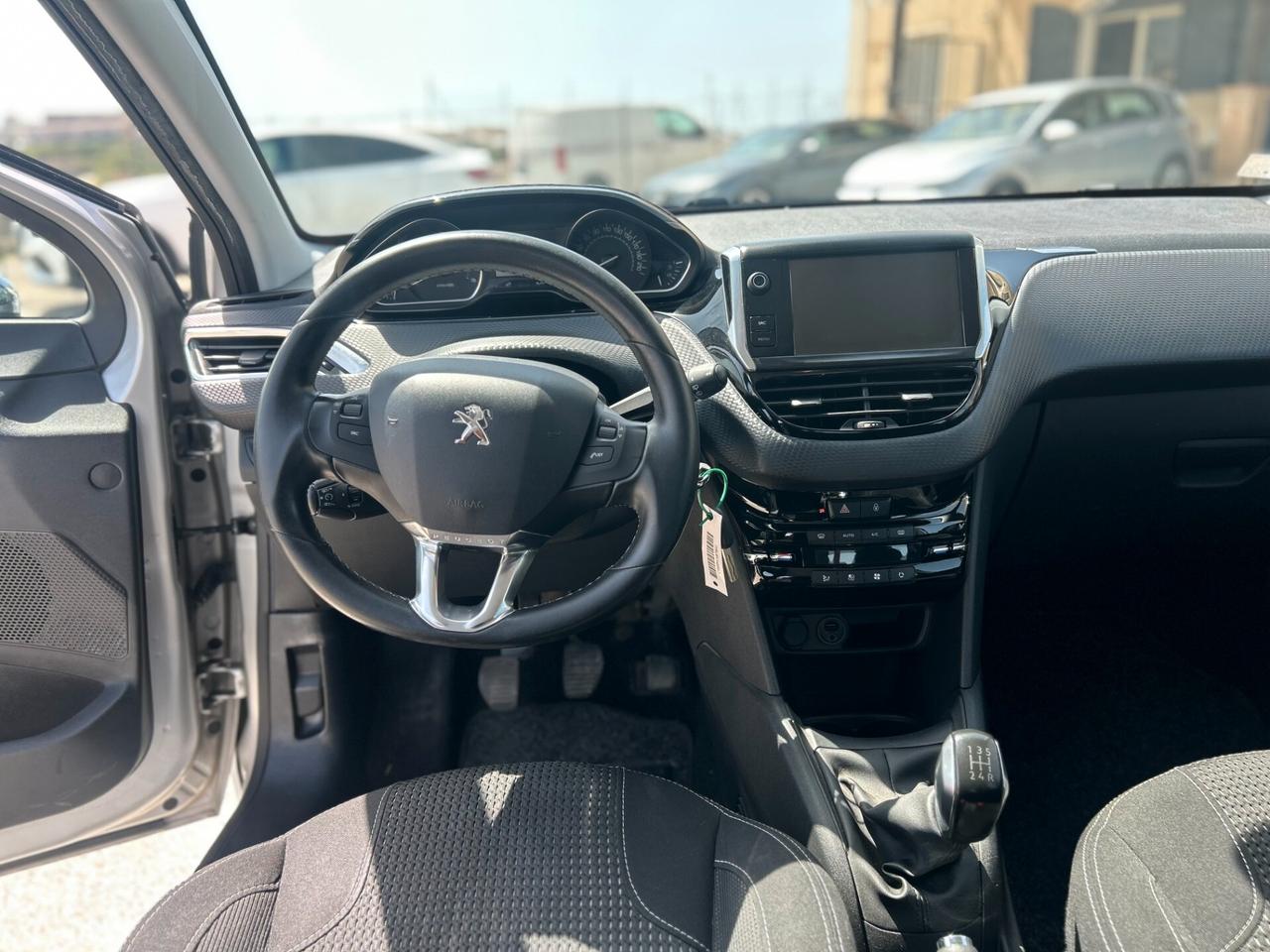 Peugeot 208 BlueHDi 100 5 porte Allure 2016