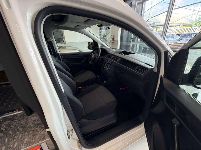 VOLKSWAGEN Caddy caddy 2.0 tdi 4 motion gancio traino