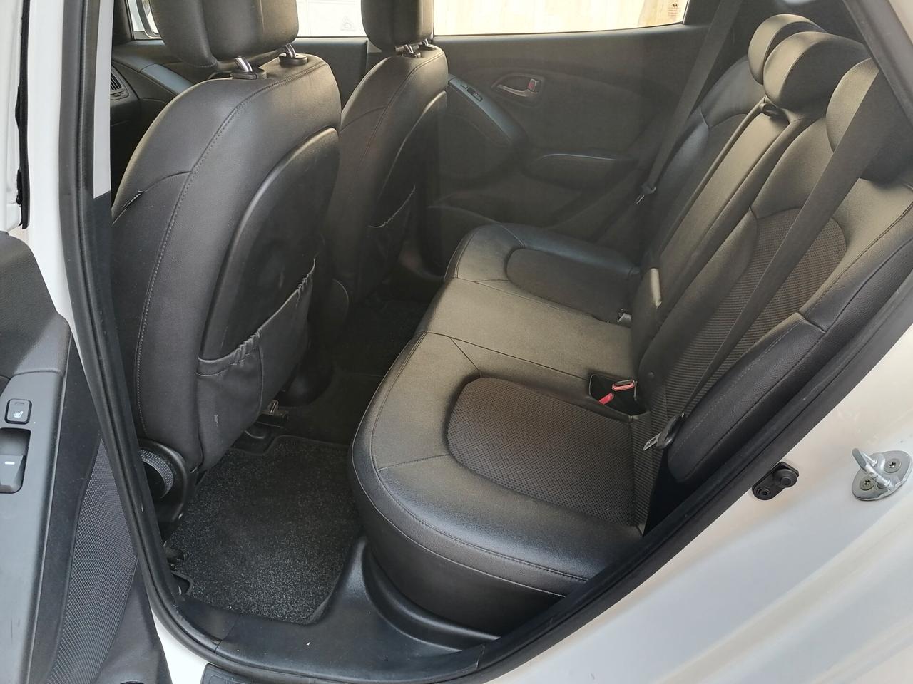 Hyundai iX35 1.7 CRDi 2WD Xpossible 2014