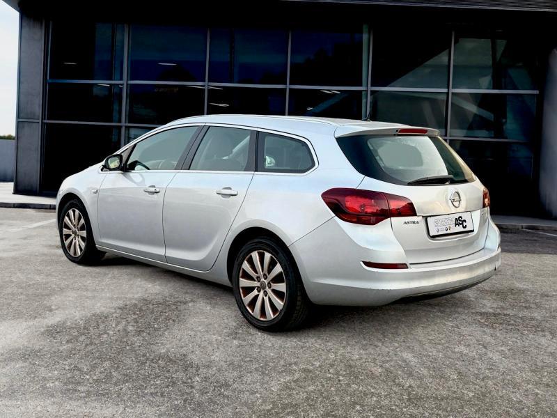 Opel Astra Sports Tourer 1.7 cdti Cosmo 110cv