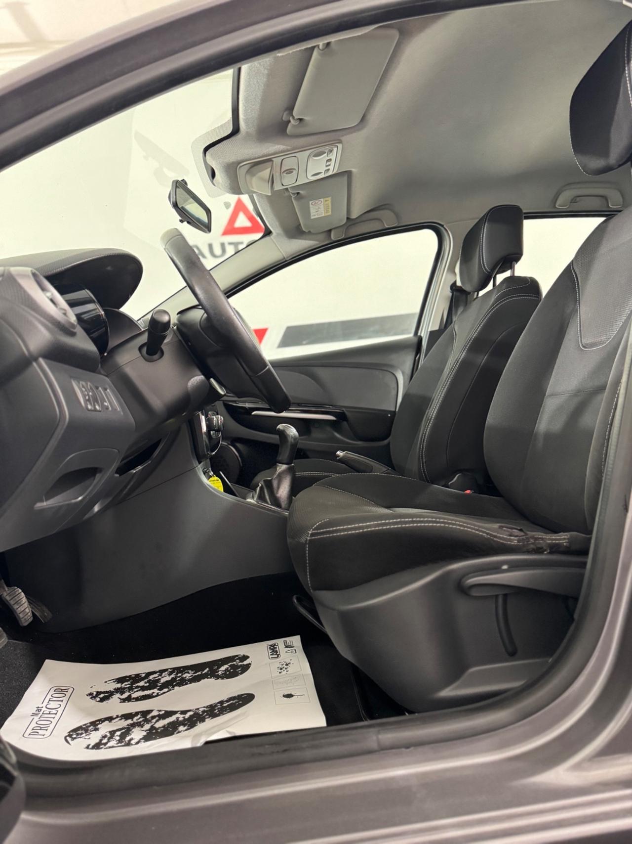 Renault Clio 1.2 75CV 5 porte Costume National