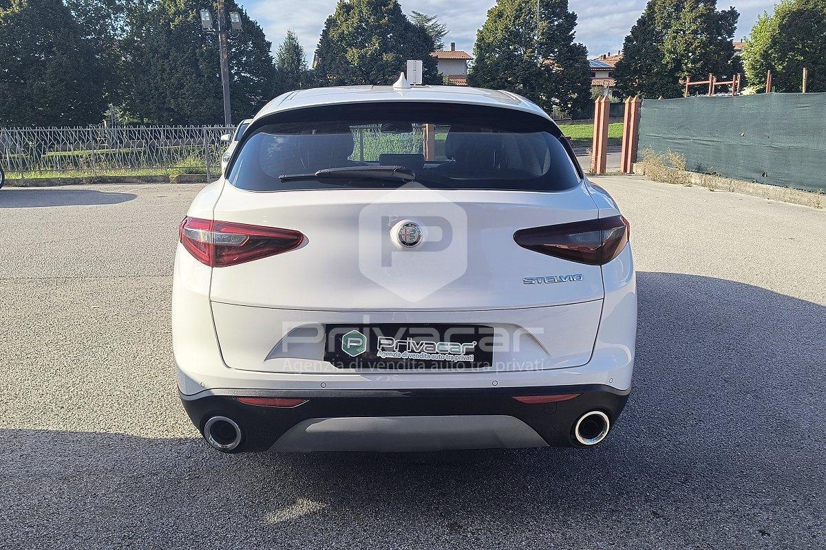 ALFA ROMEO Stelvio 2.2 Turbodiesel 180 CV AT8 RWD Executive