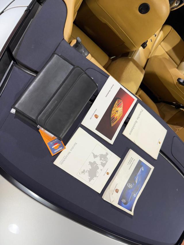 PORSCHE 911 Carrera 4 Cabriolet-Manuale-Service book