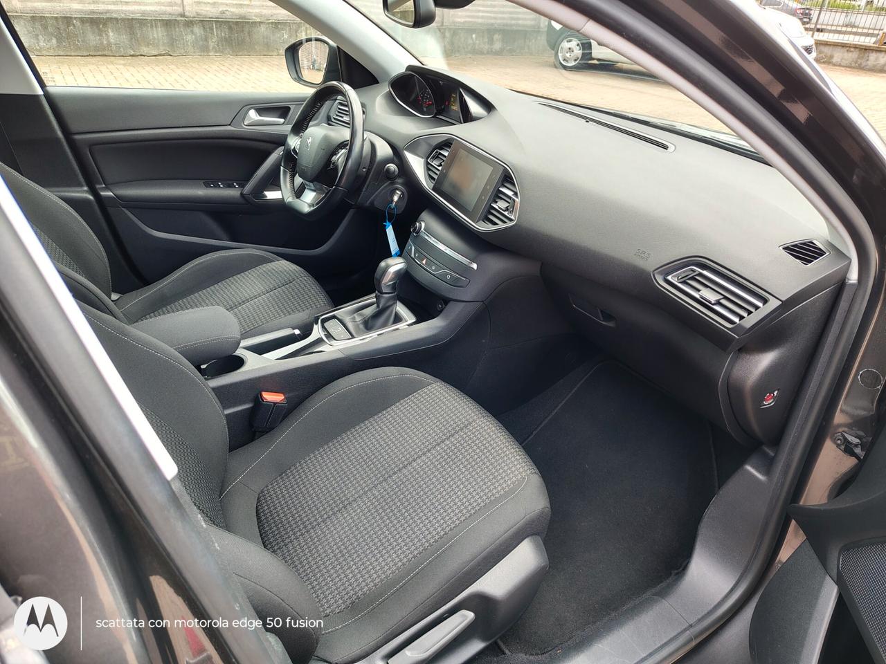 Peugeot 308 BlueHDi 120 S&S SW Business Pari al Nuovo