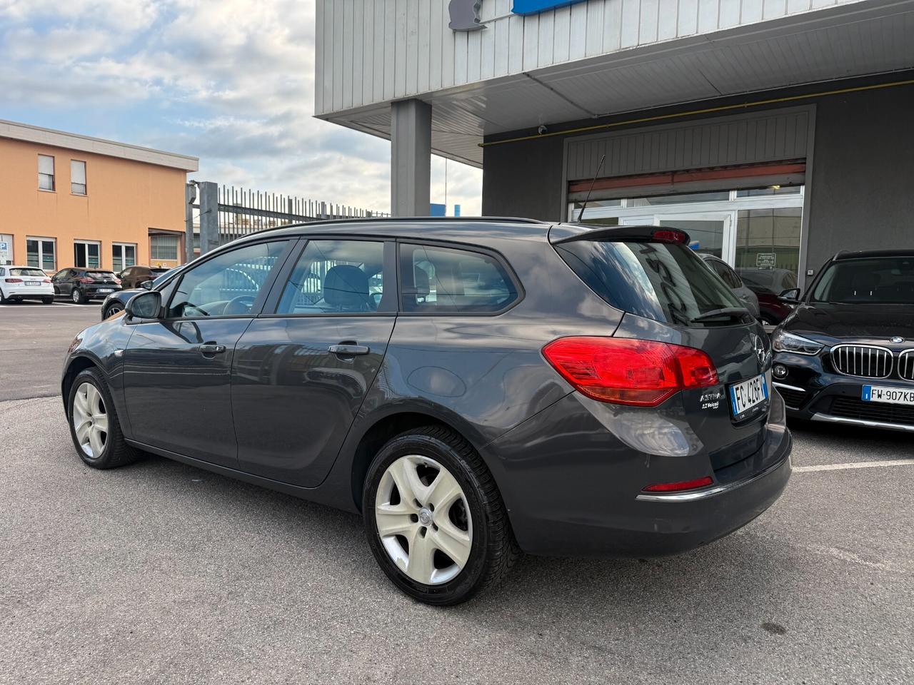 Opel Astra Sports Tourer 1.6 cdti EURO 6