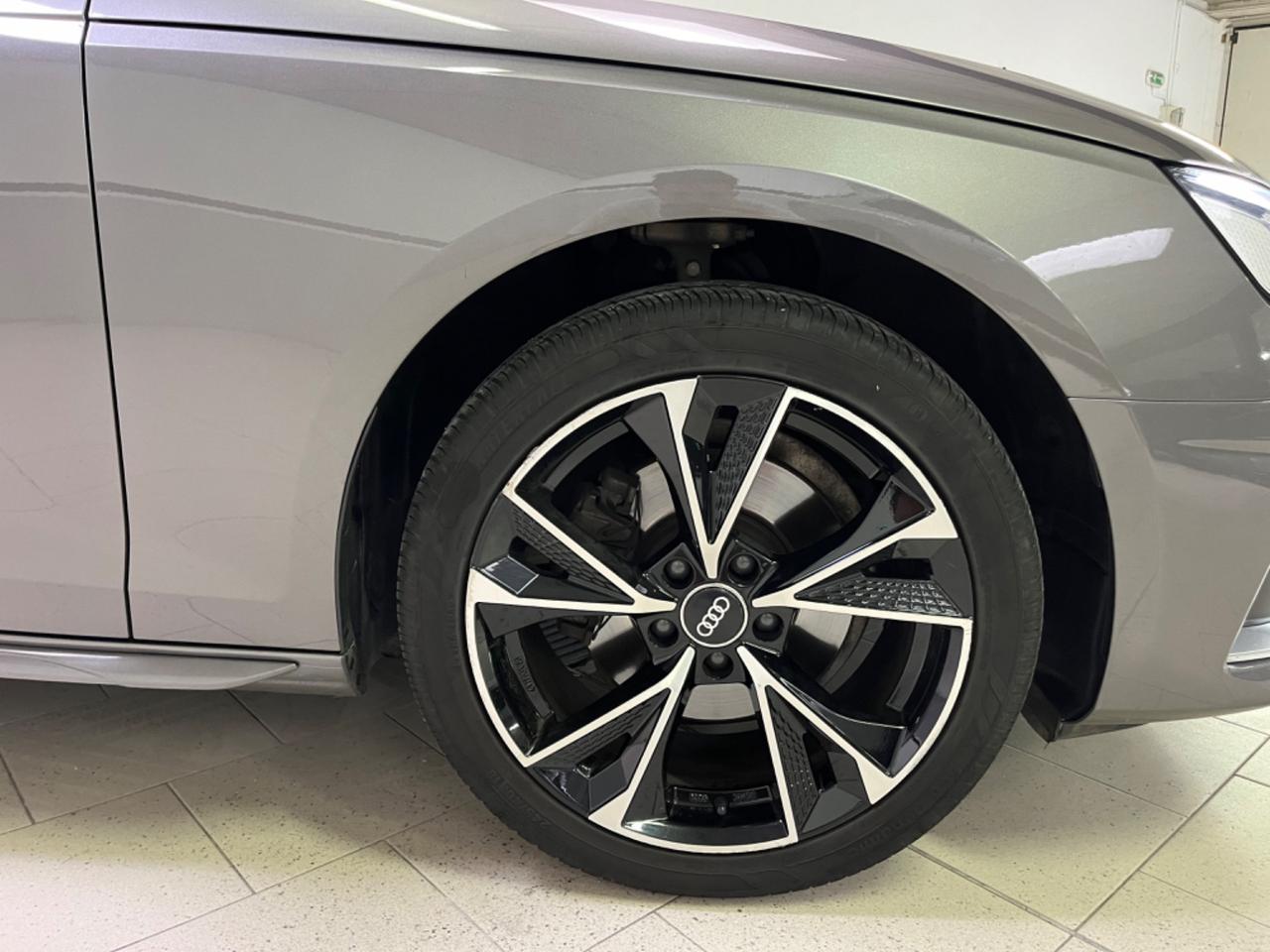 Audi A4 Avant 35 TDI/163 CV S tronic *fari Matrix