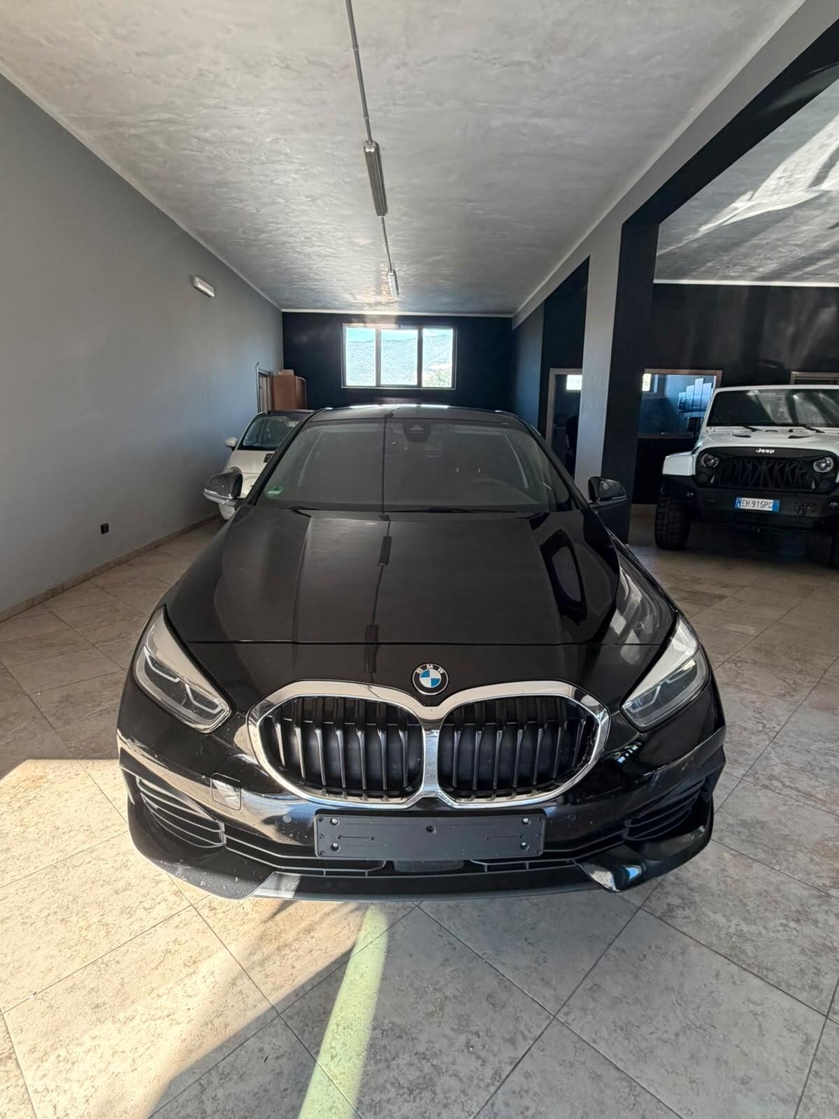 Bmw 118 118d 5p. Sport