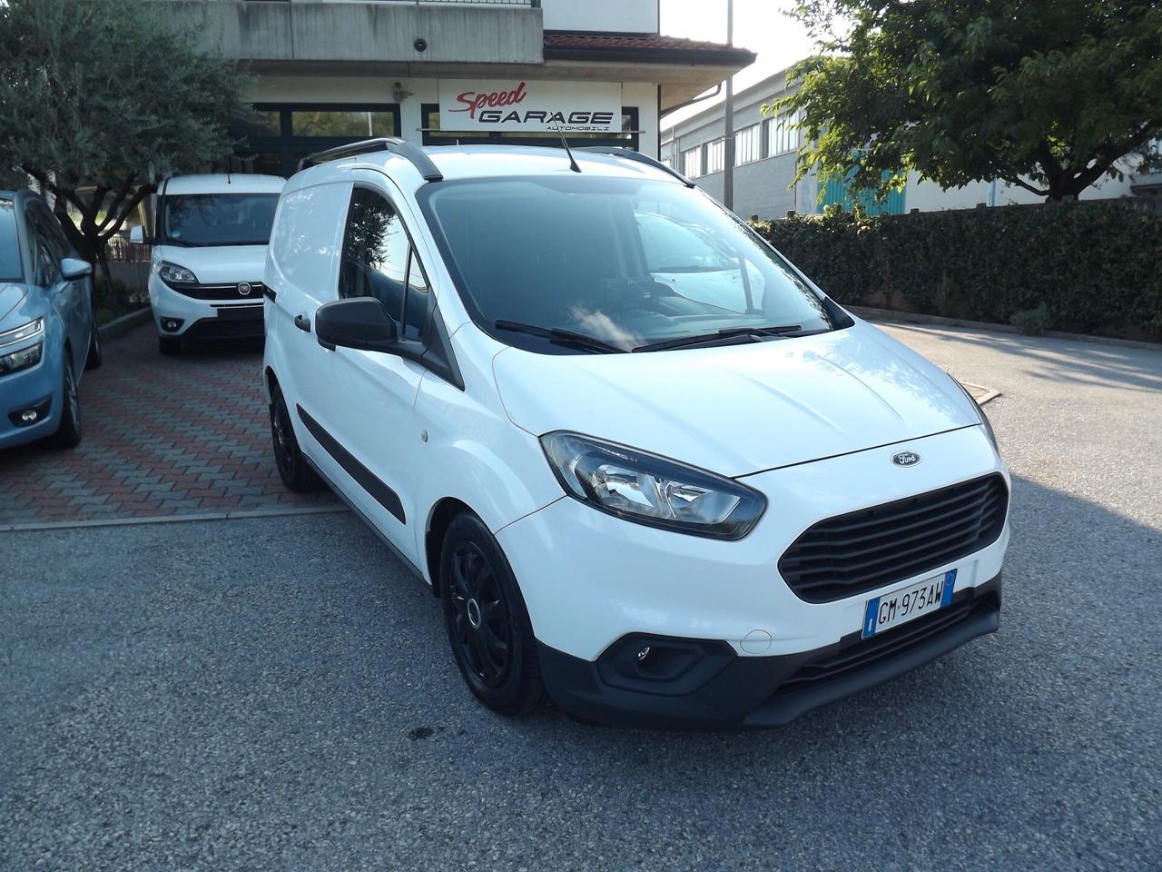 FORD TRANSIT COURIER