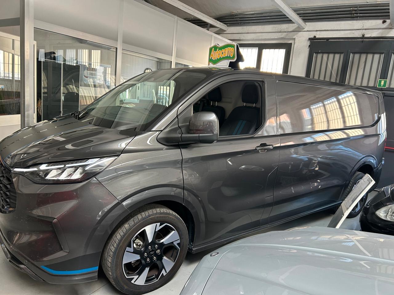 Ford Transit Custom passo lungo cambio automatico