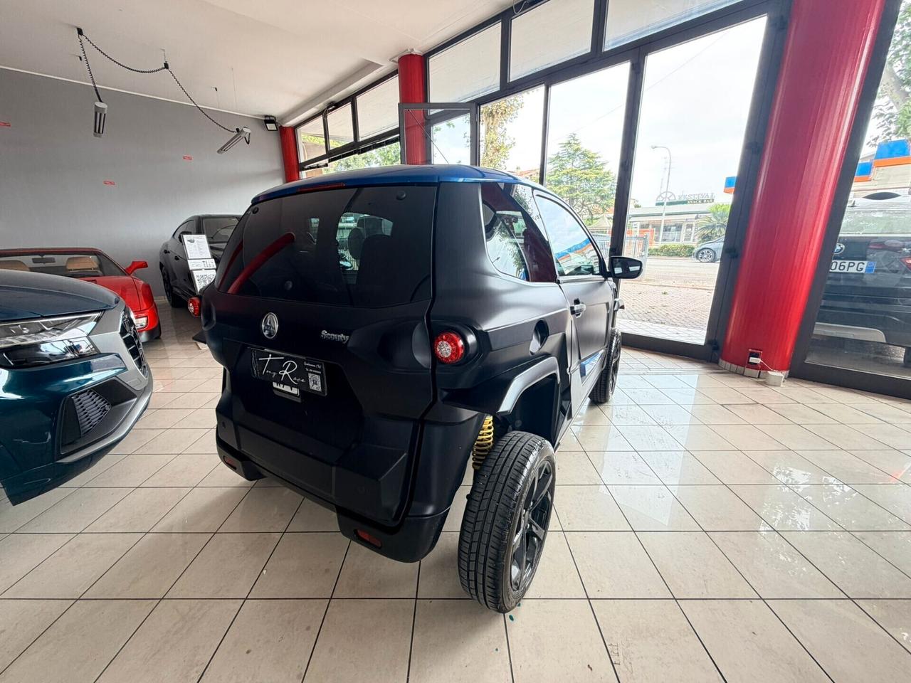 Minicar Elettrica Aixam E-Truck 9.600 km