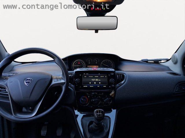 LANCIA Ypsilon 1.0 FireFly 5 porte S&S Hybrid Ecochic Silver