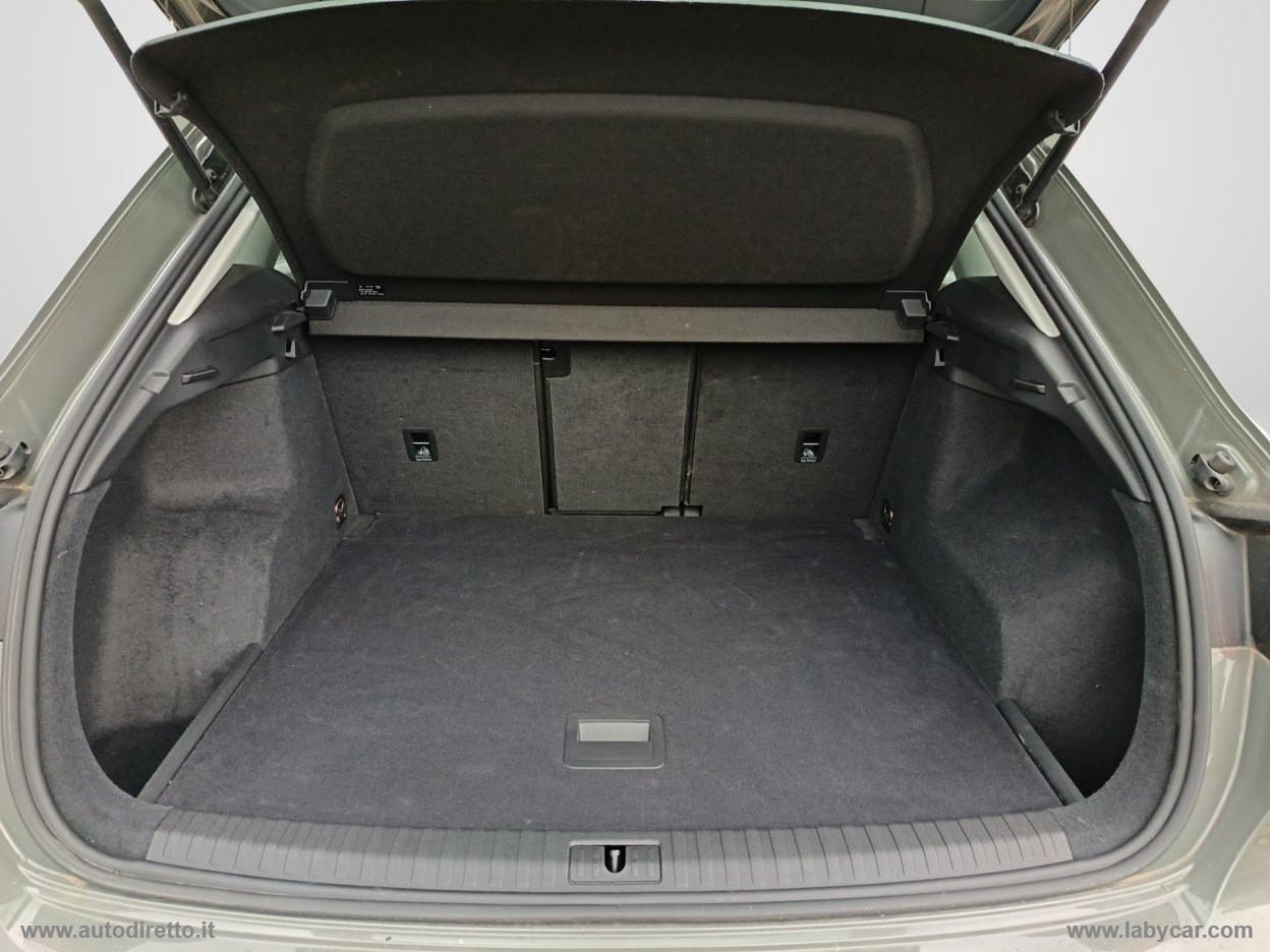 AUDI Q3 35 TDI S tronic BUSINESS