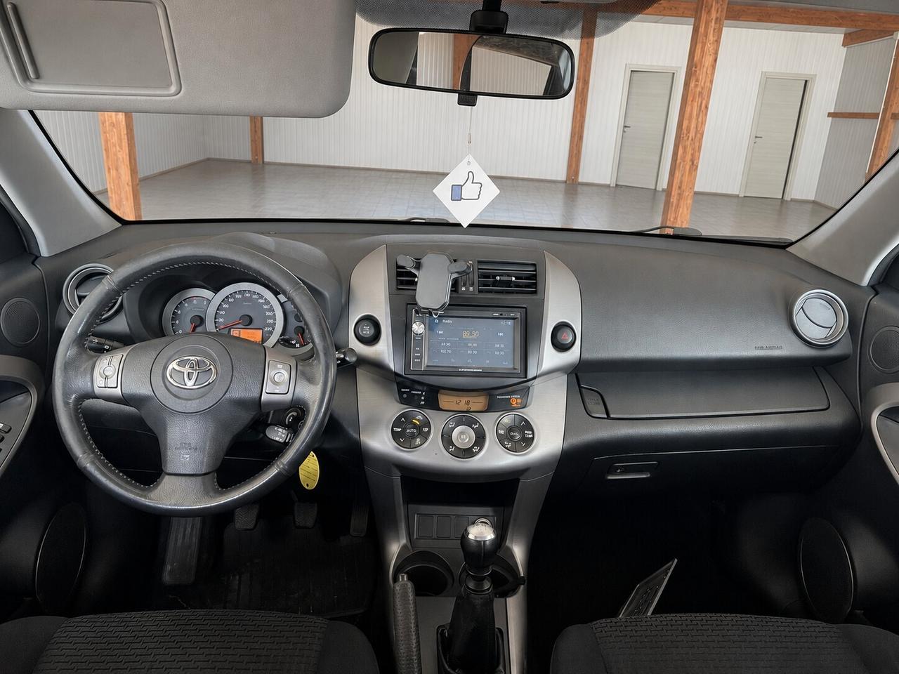 Toyota RAV 4 RAV4 2.2 D-4D 177 CV Sol Plus