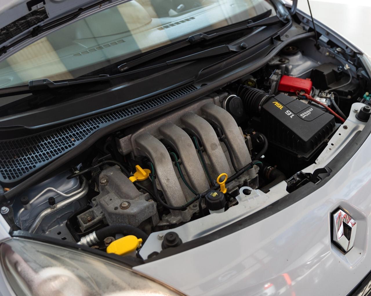 Renault Twingo 1.6 16V RS CUP