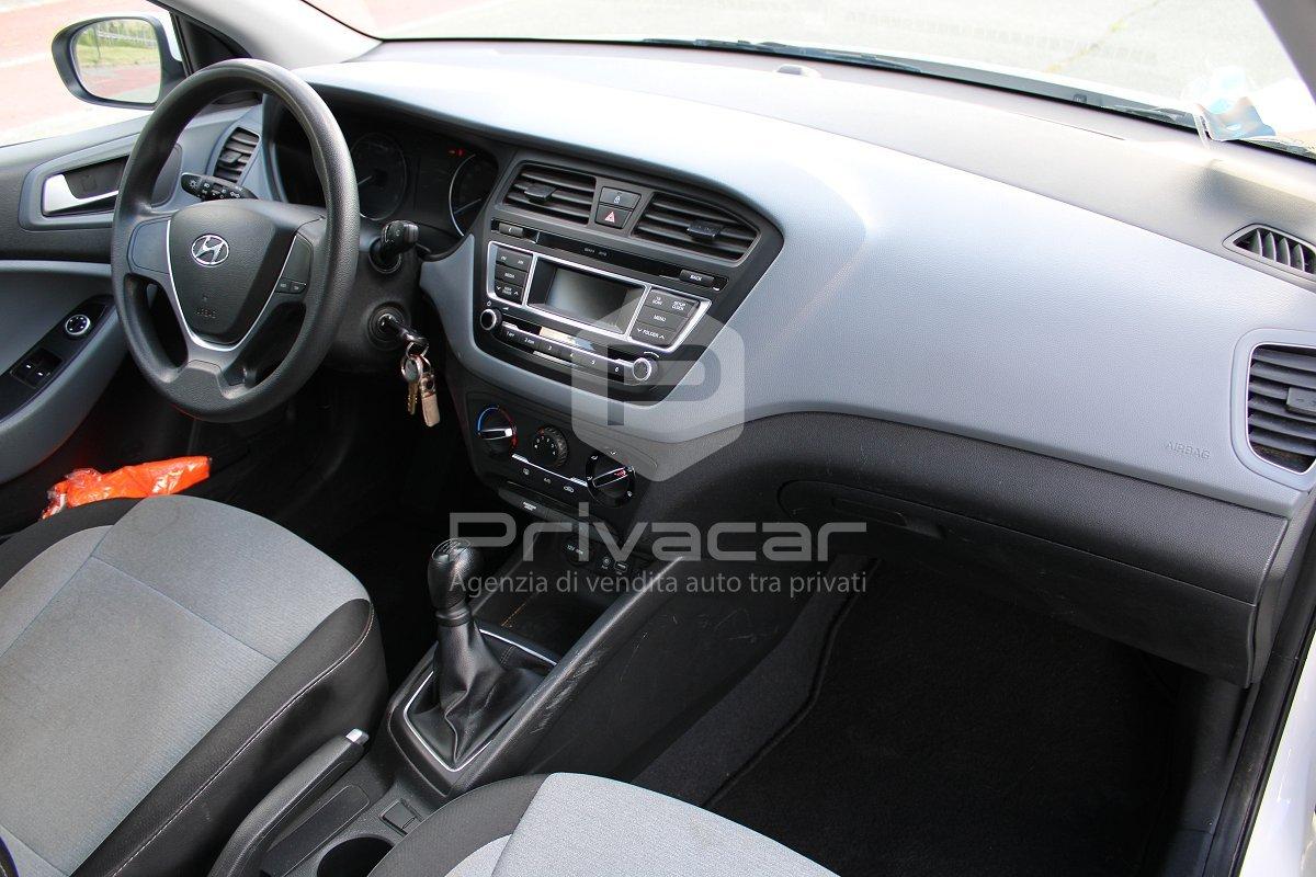 HYUNDAI i20 1.2 84 CV 5 porte Comfort