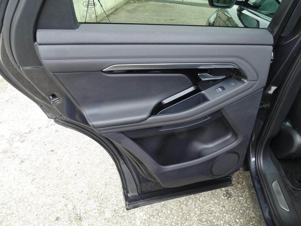 Land Rover Range Rover Evoque 2.0D I4 180 CV AWD Auto R-Dynamic SE