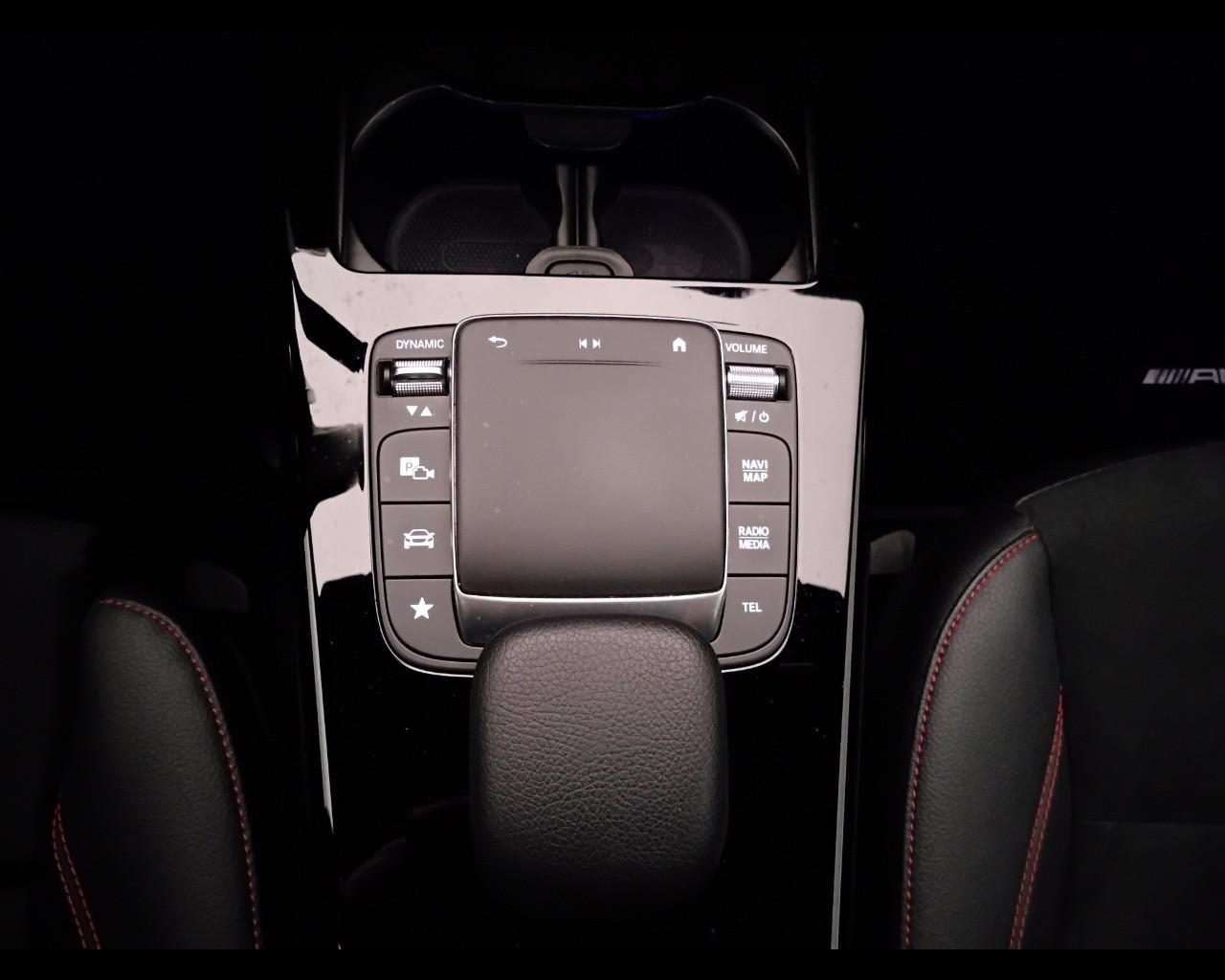 Mercedes-Benz Classe A - W177 2018 - A 180 d Premium auto