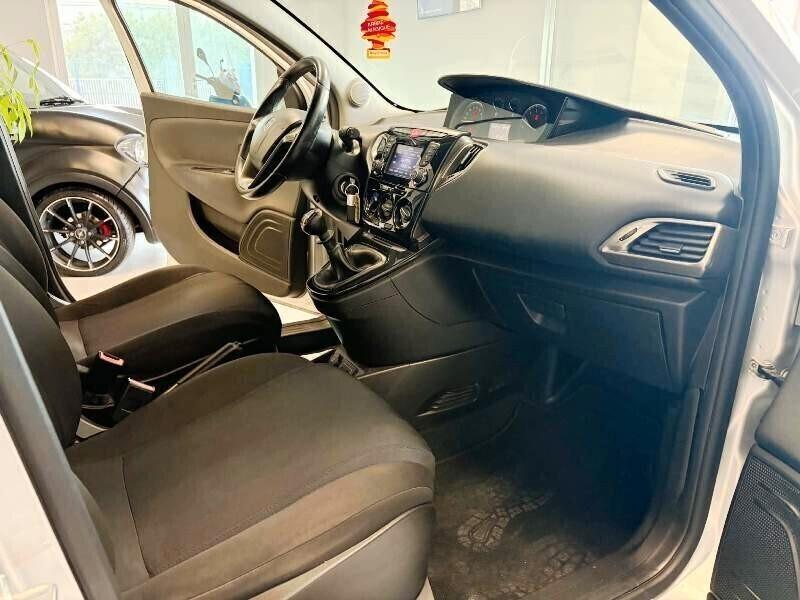 Lancia Ypsilon 1.2 69 CV Gold