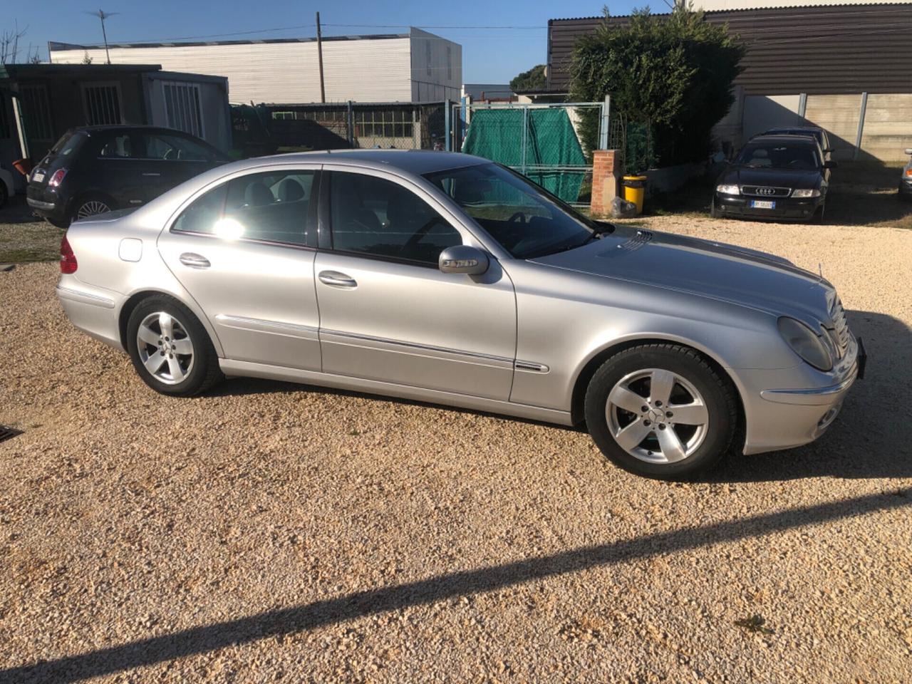 MERCEDES E200 KOMPRESSOR - METANO