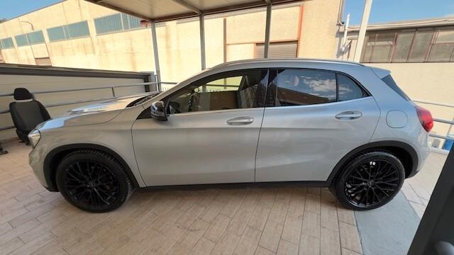 Mercedes-benz GLA 200 CDI Automatic 4Matic Sport
