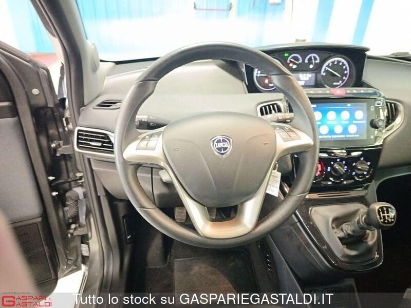 Lancia Ypsilon 1.0 FireFly 5 porte S&S Hybryd Gold