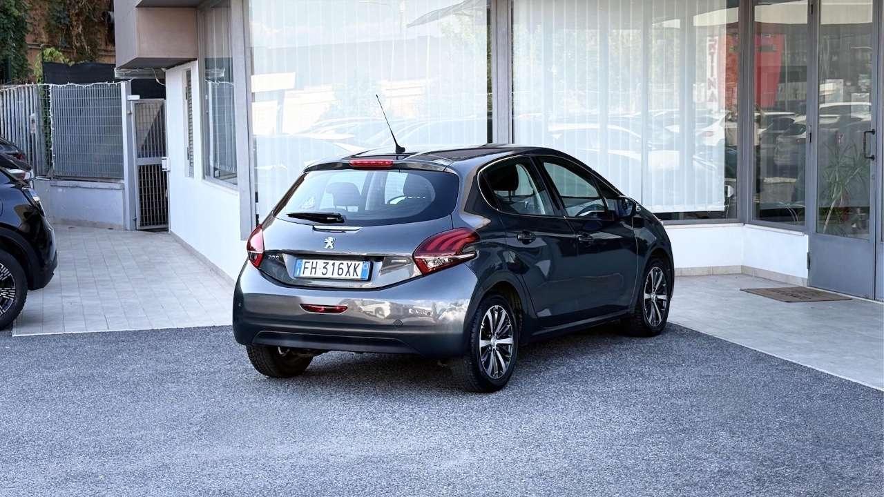 Peugeot 208 1.2 Benzina 82CV E6 Neo - 2017