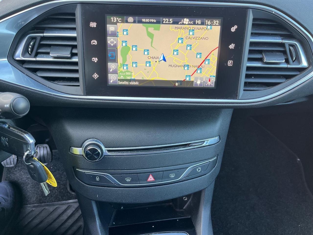 Peugeot 308-5P-1.4 bluehdi-km 100000-2016