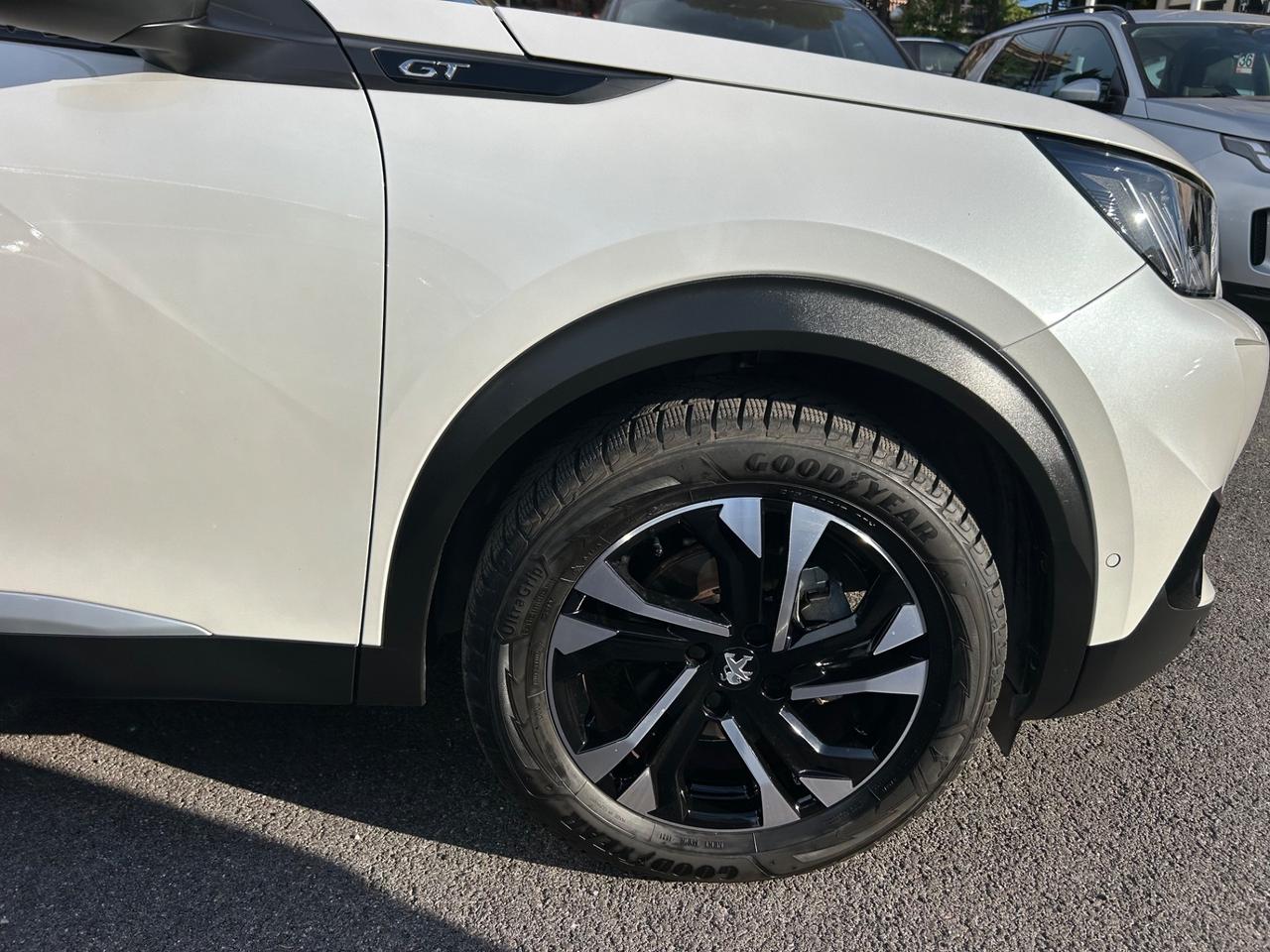 Peugeot 2008 PureTech 130 S&S GT