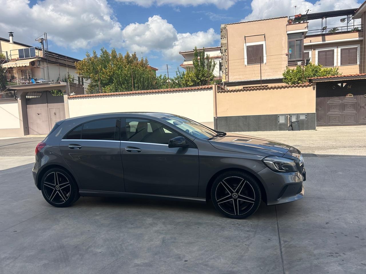 Mercedes-benz A 180 d Automatic Premium